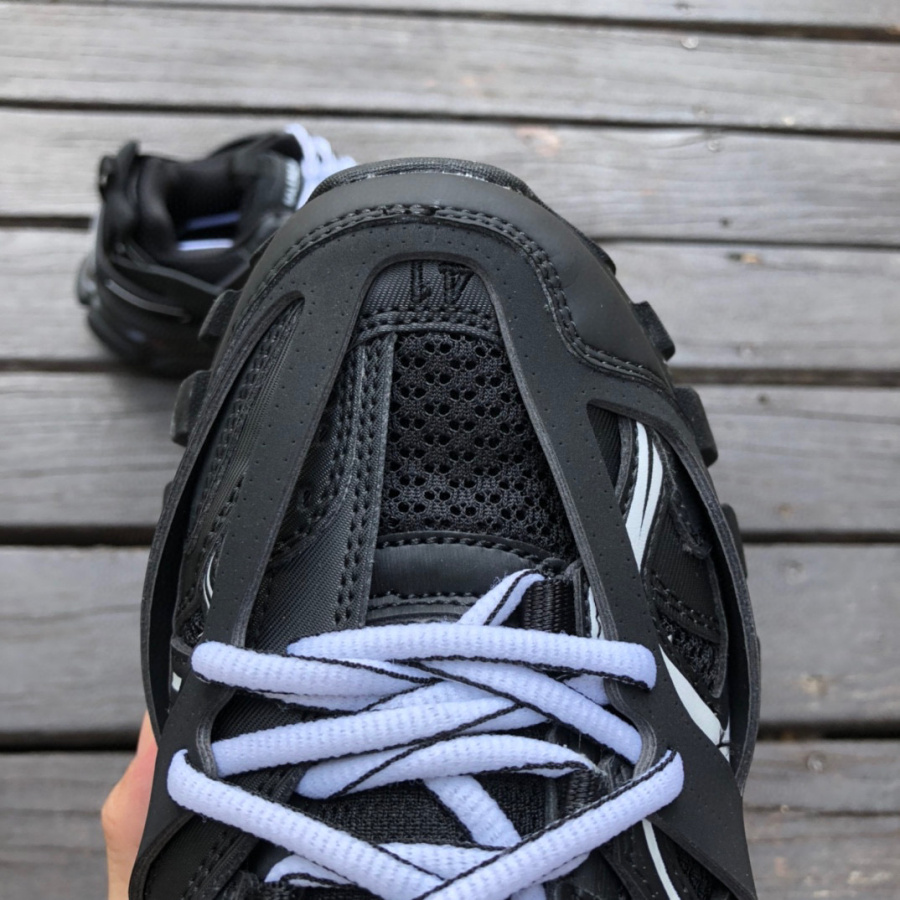 Balenciaga Track 3.0 Sneaker  - DesignerGu