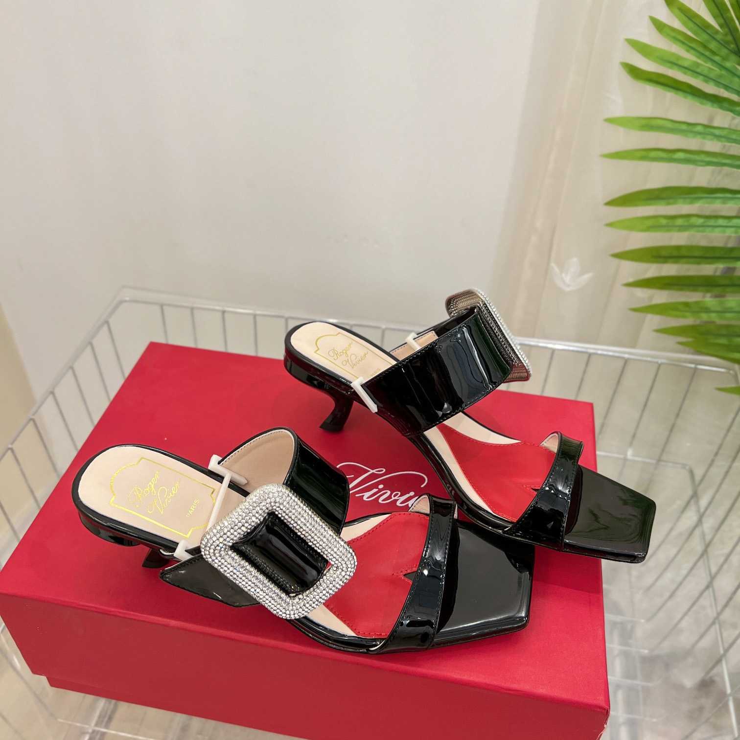 Roger Vivier Viv' Choc Side Strass Buckle Mules In Leather - DesignerGu