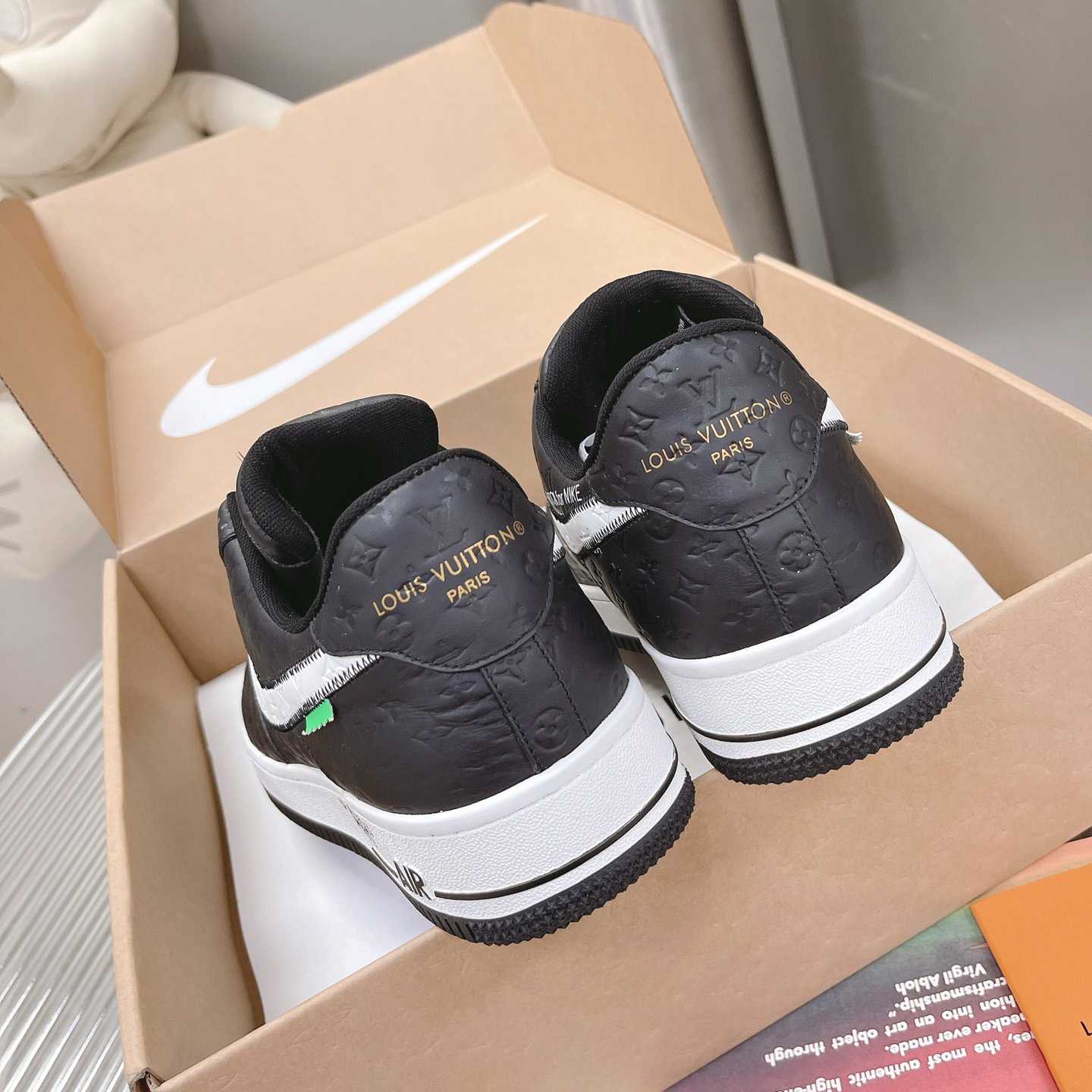 Louis Vuitton x Air Jordan1 Low AJ1 Sneaker - DesignerGu