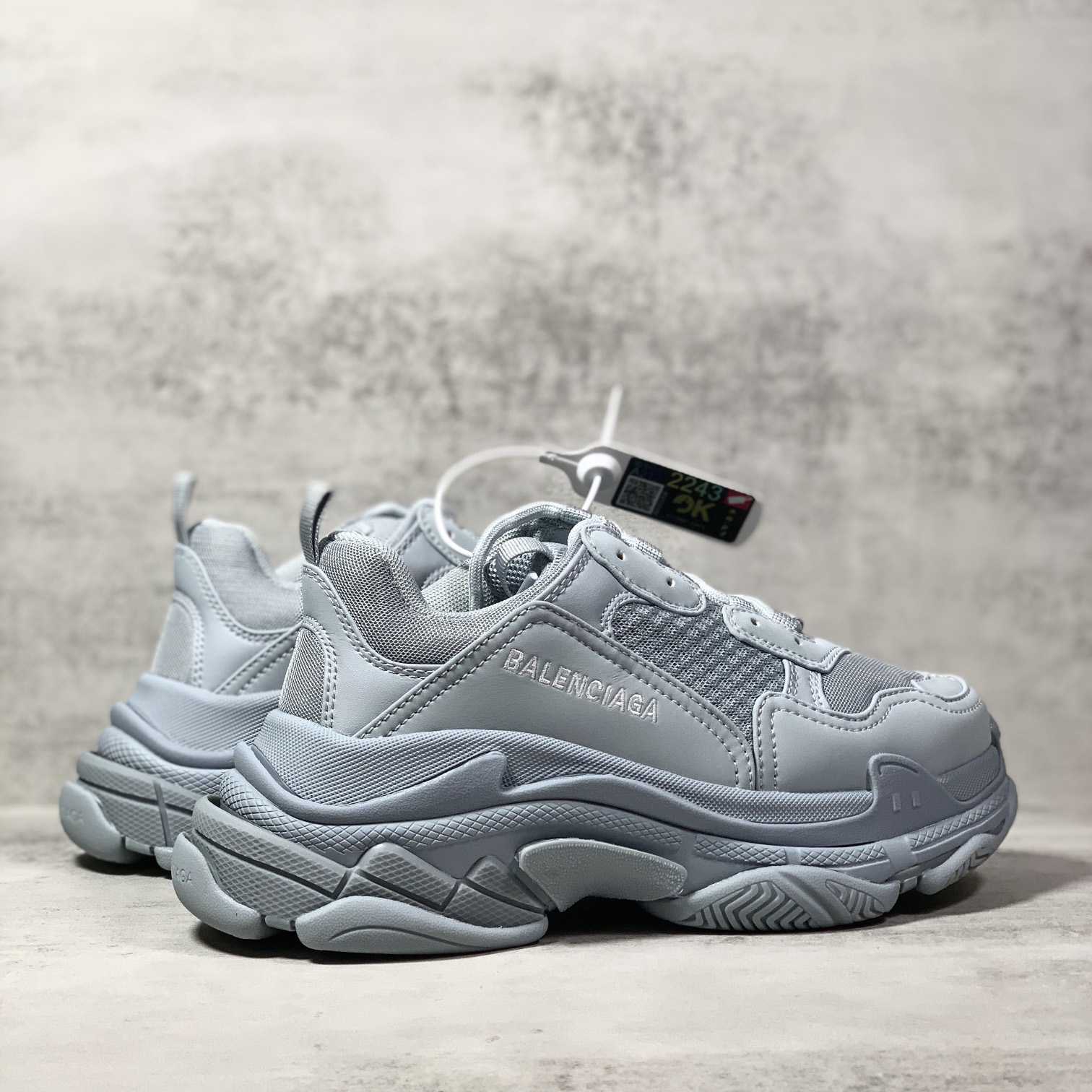 Balenciaga Triple S Sneaker In Light Blue Double Foam And Mesh - DesignerGu