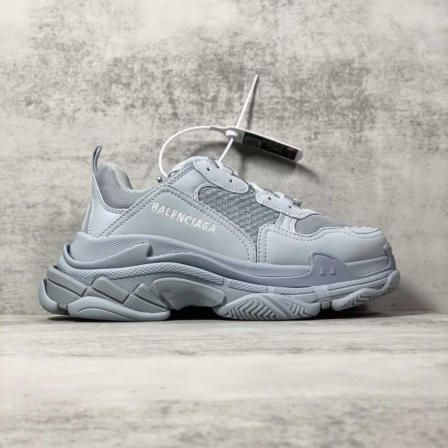 Balenciaga Triple S Sneaker In Light Blue Double Foam And Mesh - DesignerGu