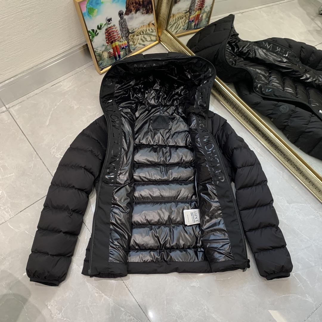 Moncler Herbe Short Down Jacket - DesignerGu