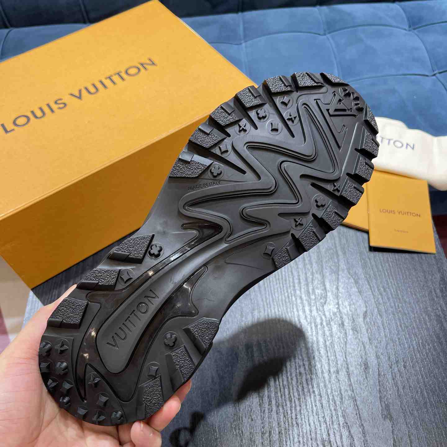 Louis Vuitton Runner Tatic Sneaker(Upon UK Size)     - DesignerGu