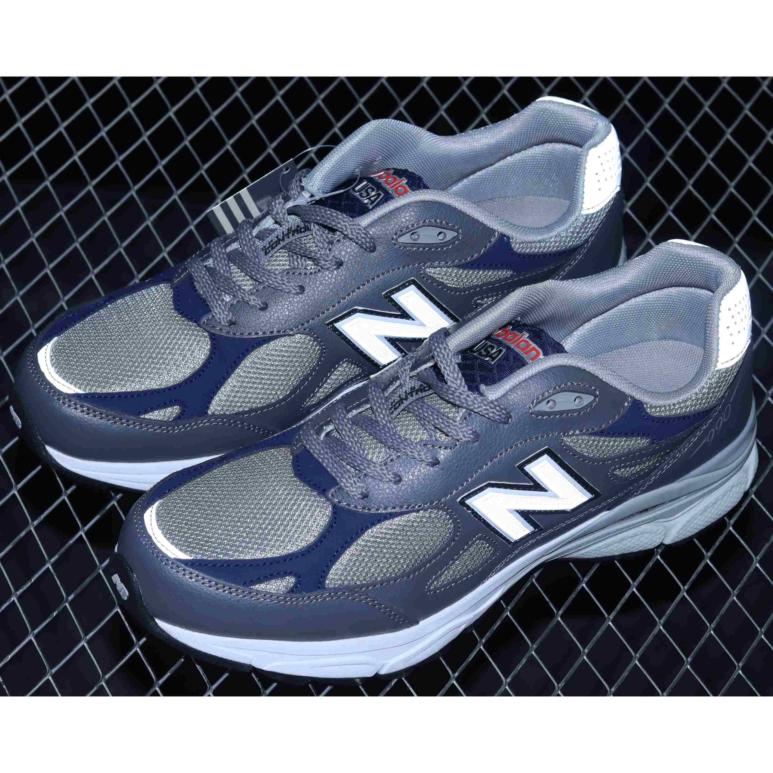 New Balance NB990 Sneakers           M990GJ3 - DesignerGu
