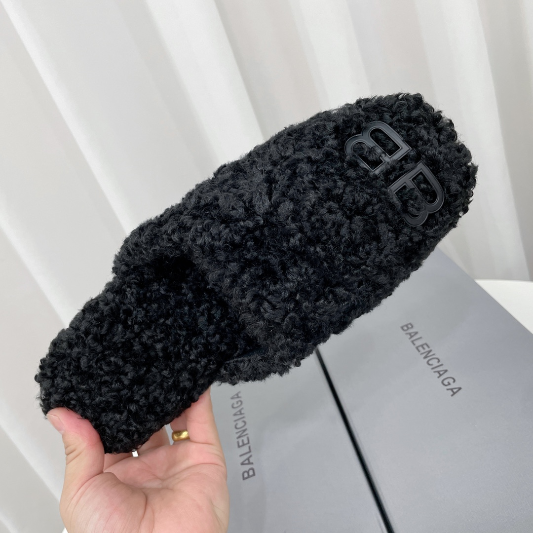 Balenciaga Cosy BB Mule In Black Fake Shearling - DesignerGu