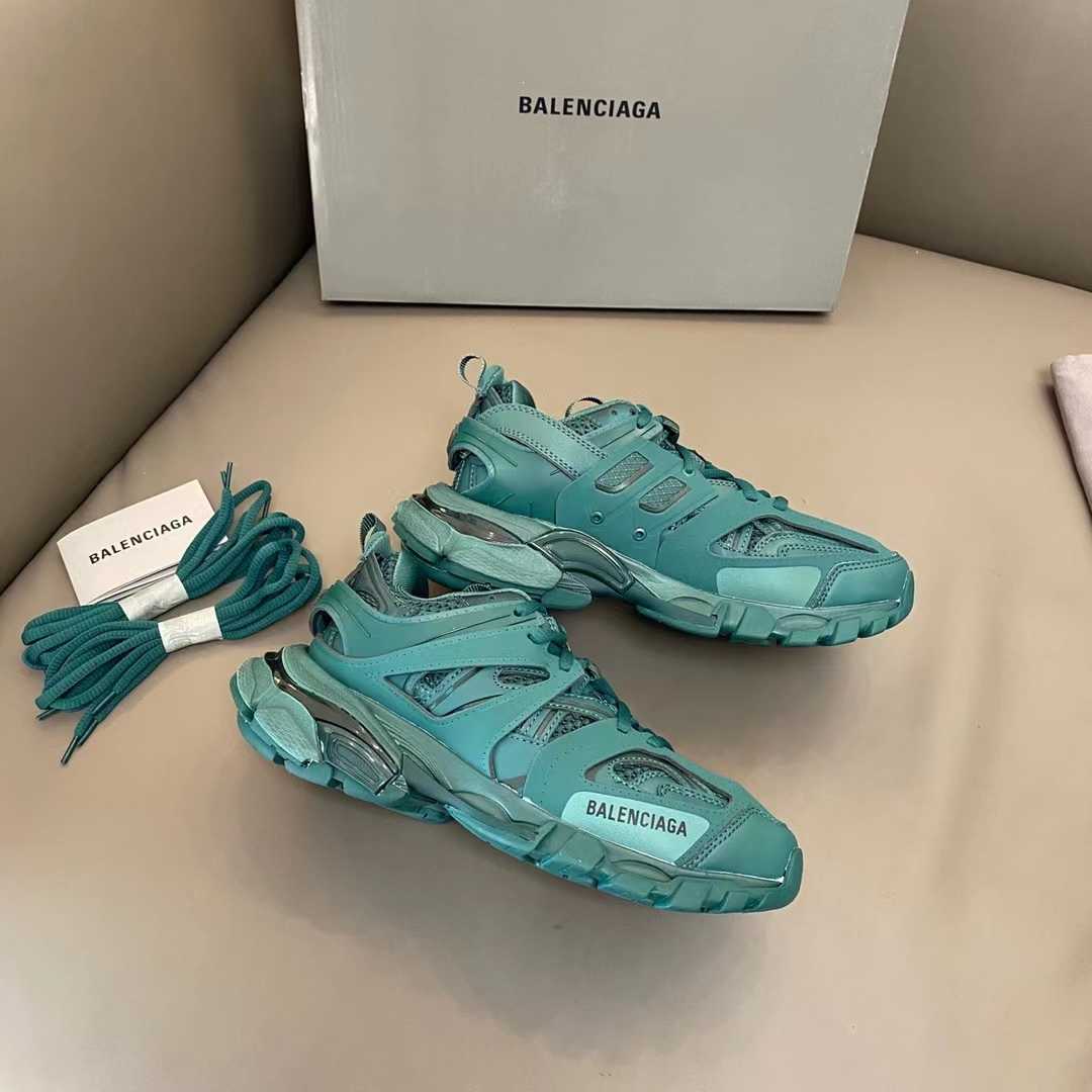 Balenciaga Track 3.0 Sneaker  - DesignerGu