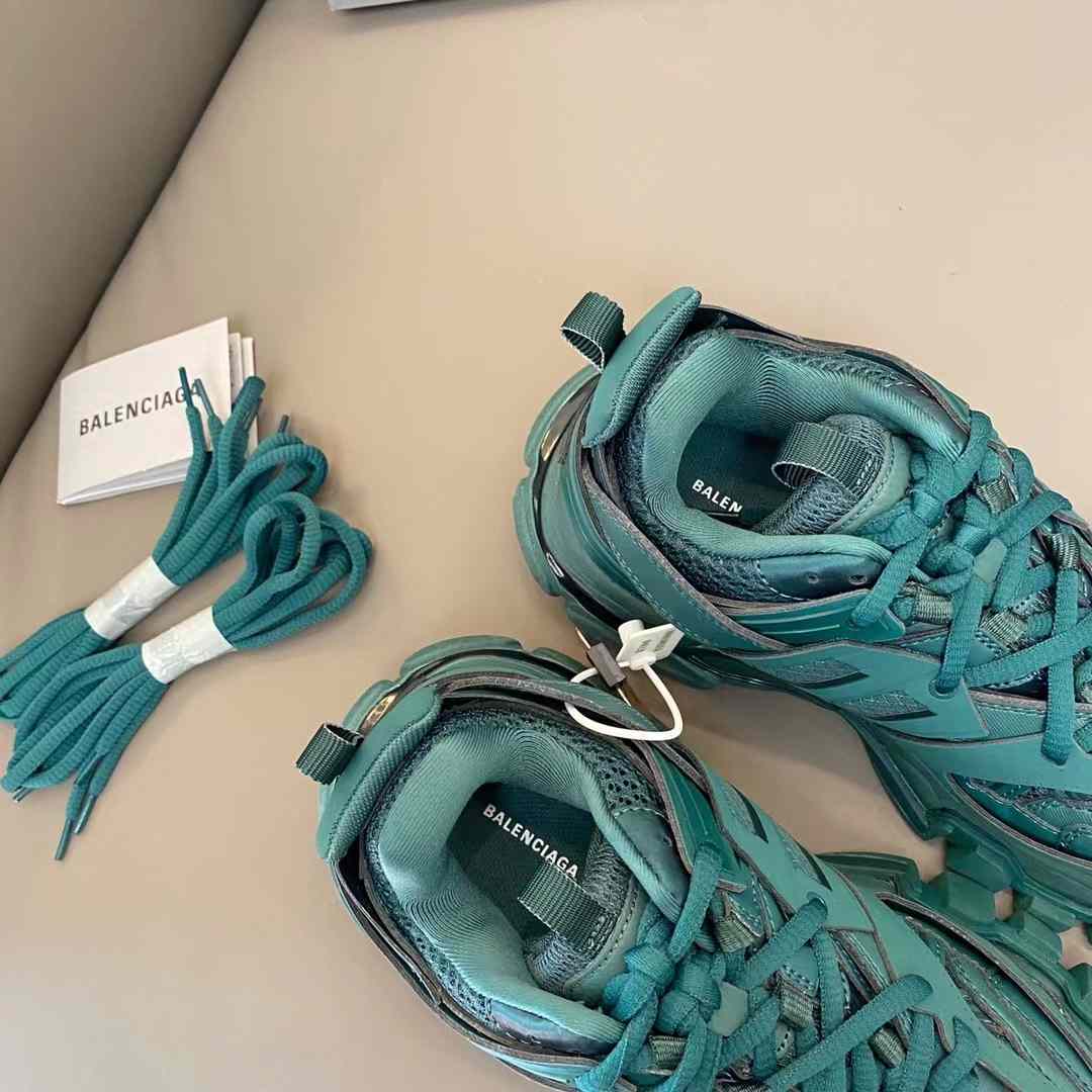 Balenciaga Track 3.0 Sneaker  - DesignerGu