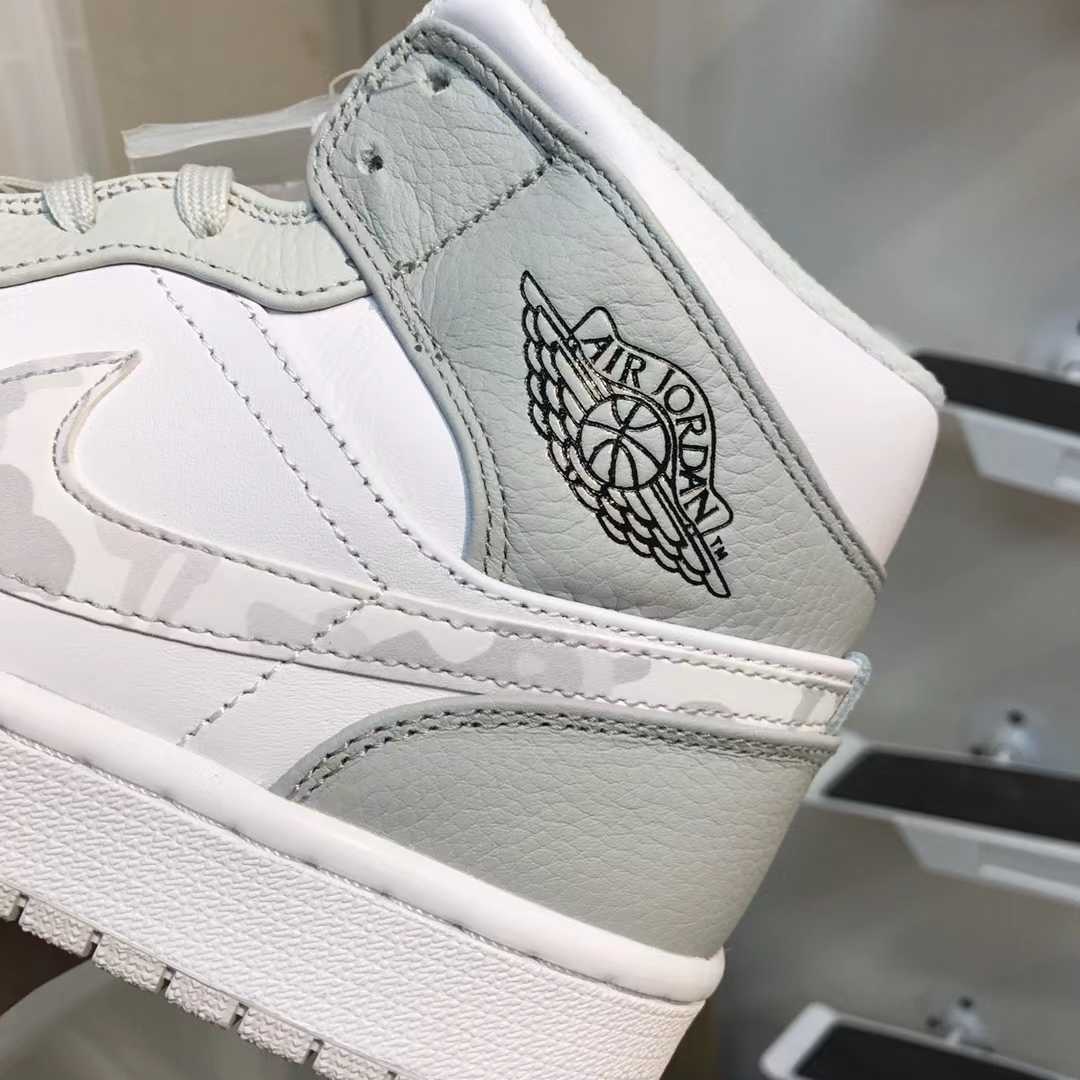 Air Jordan 1 Mid Sneaker     688450550 - DesignerGu