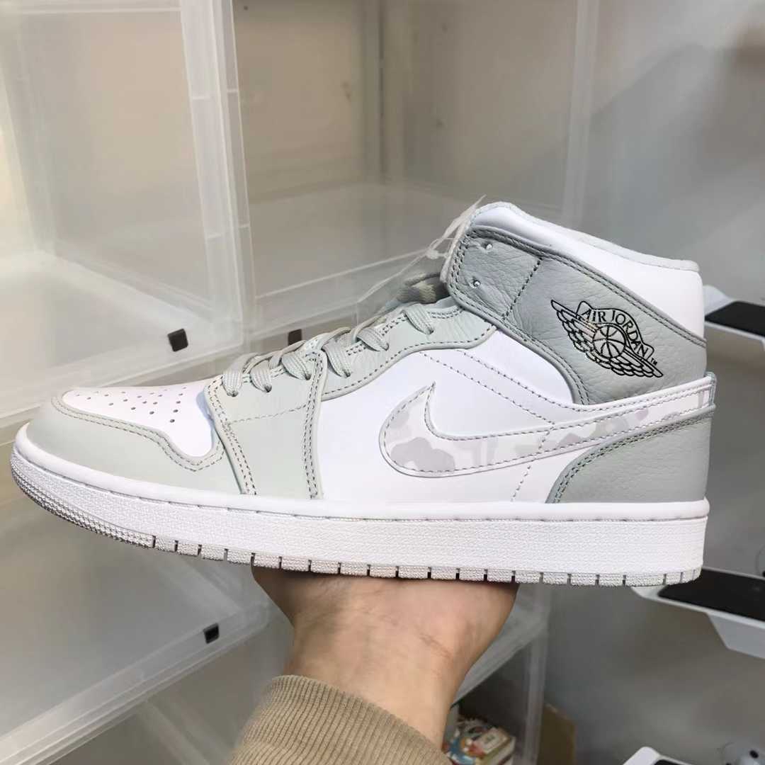 Air Jordan 1 Mid Sneaker     688450550 - DesignerGu