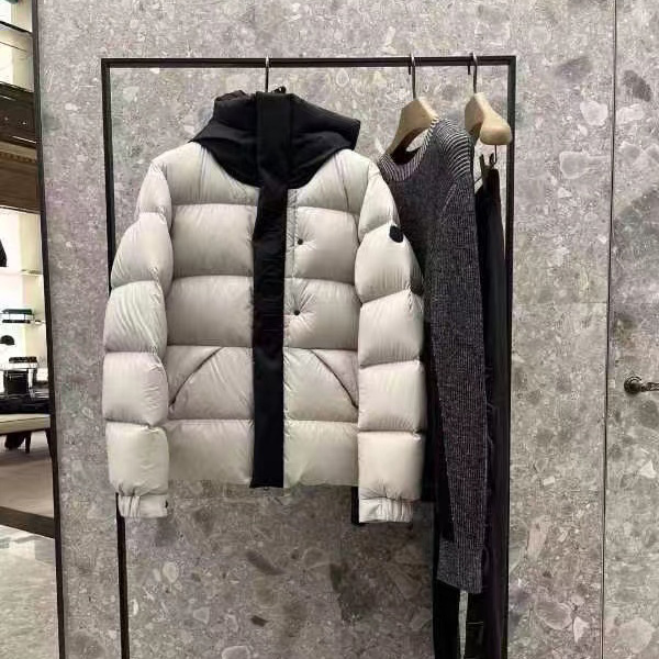 Moncler Short Down Jacket - DesignerGu