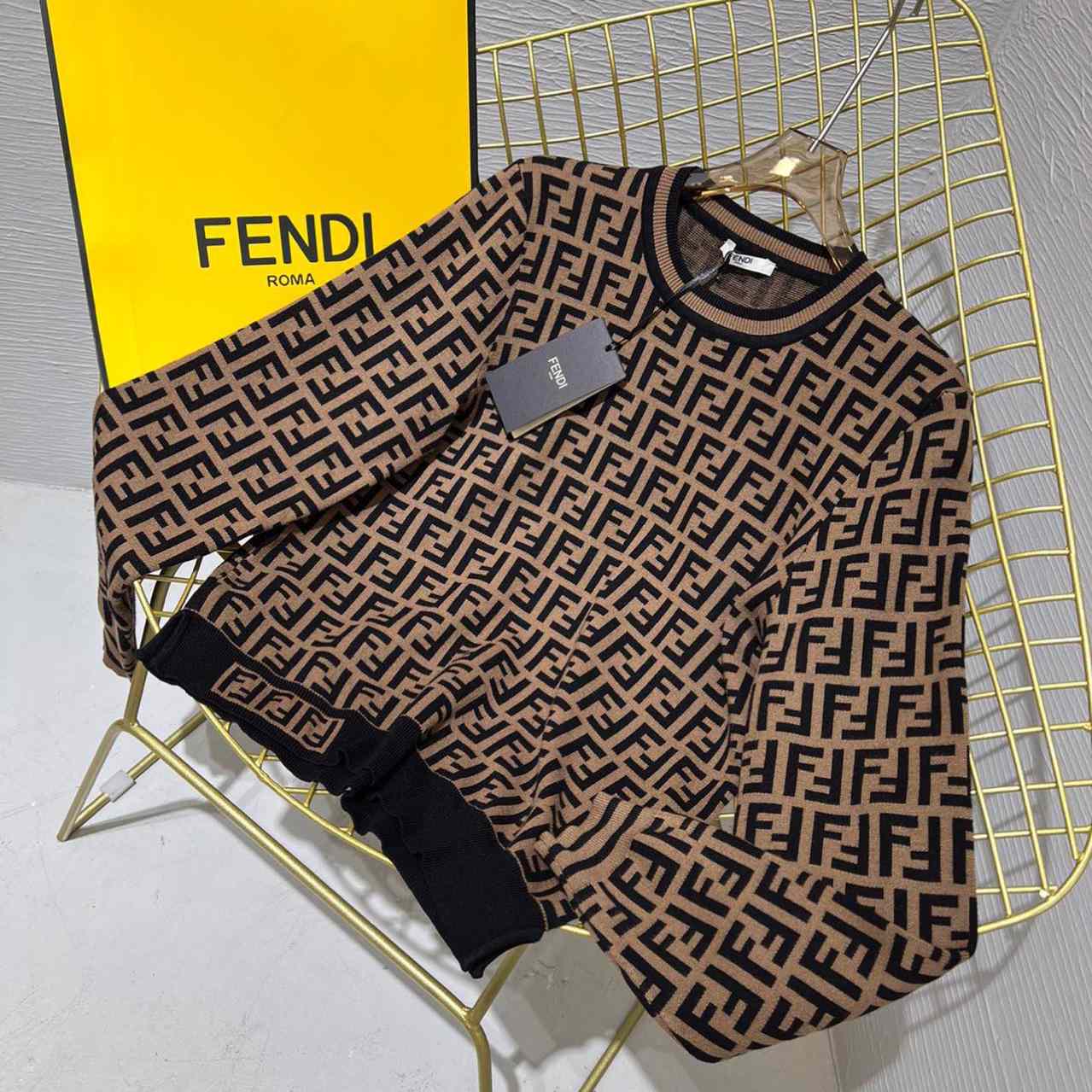 Fendi FF Logo Sweater - DesignerGu