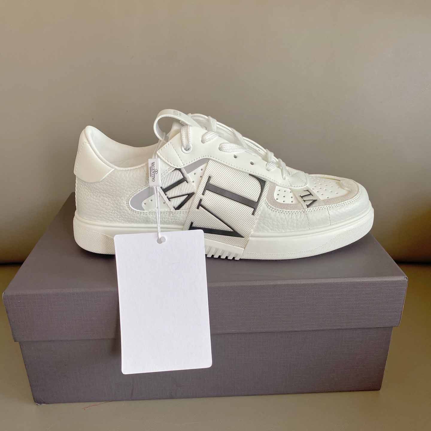 Valenti Low-Top Calfskin Vl7n Sneaker With Bands - DesignerGu