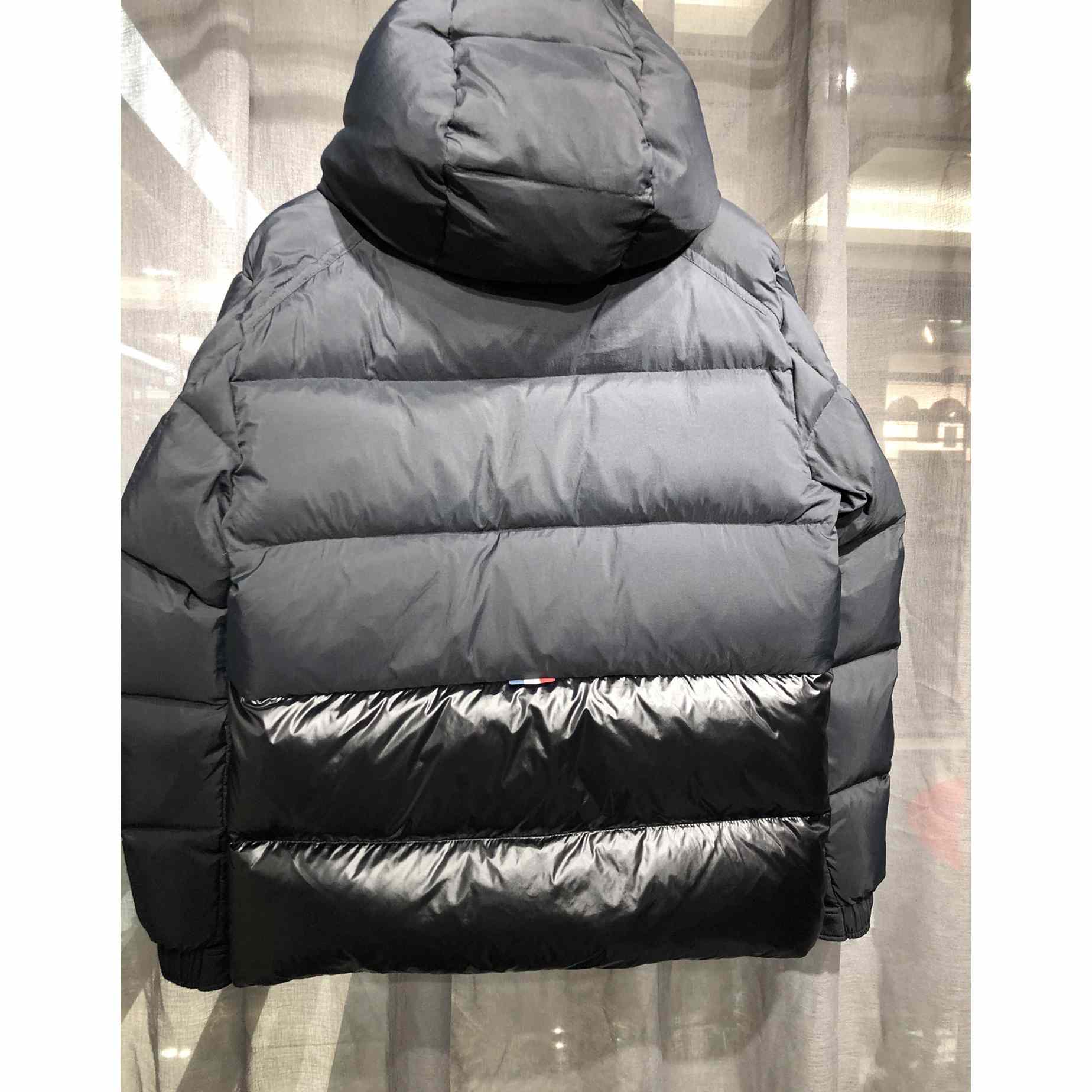 Moncler Dieng Short Down Jacket - DesignerGu