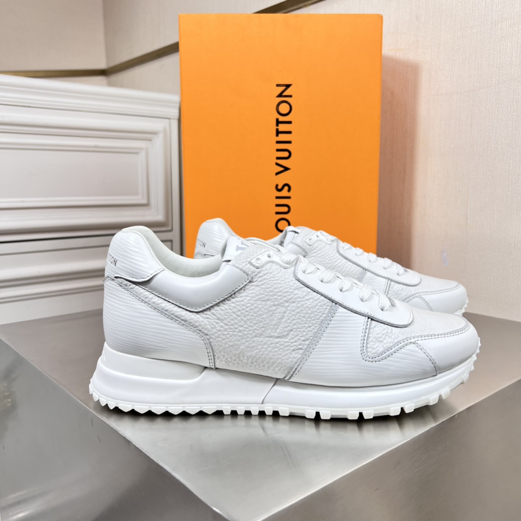 Louis Vuitton Run Away Sneaker      1A9ZK2 - DesignerGu