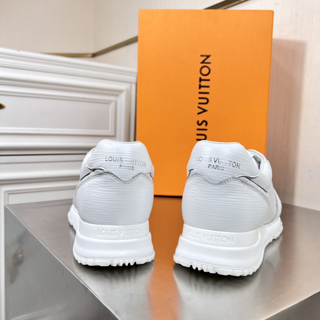 Louis Vuitton Run Away Sneaker      1A9ZK2 - DesignerGu