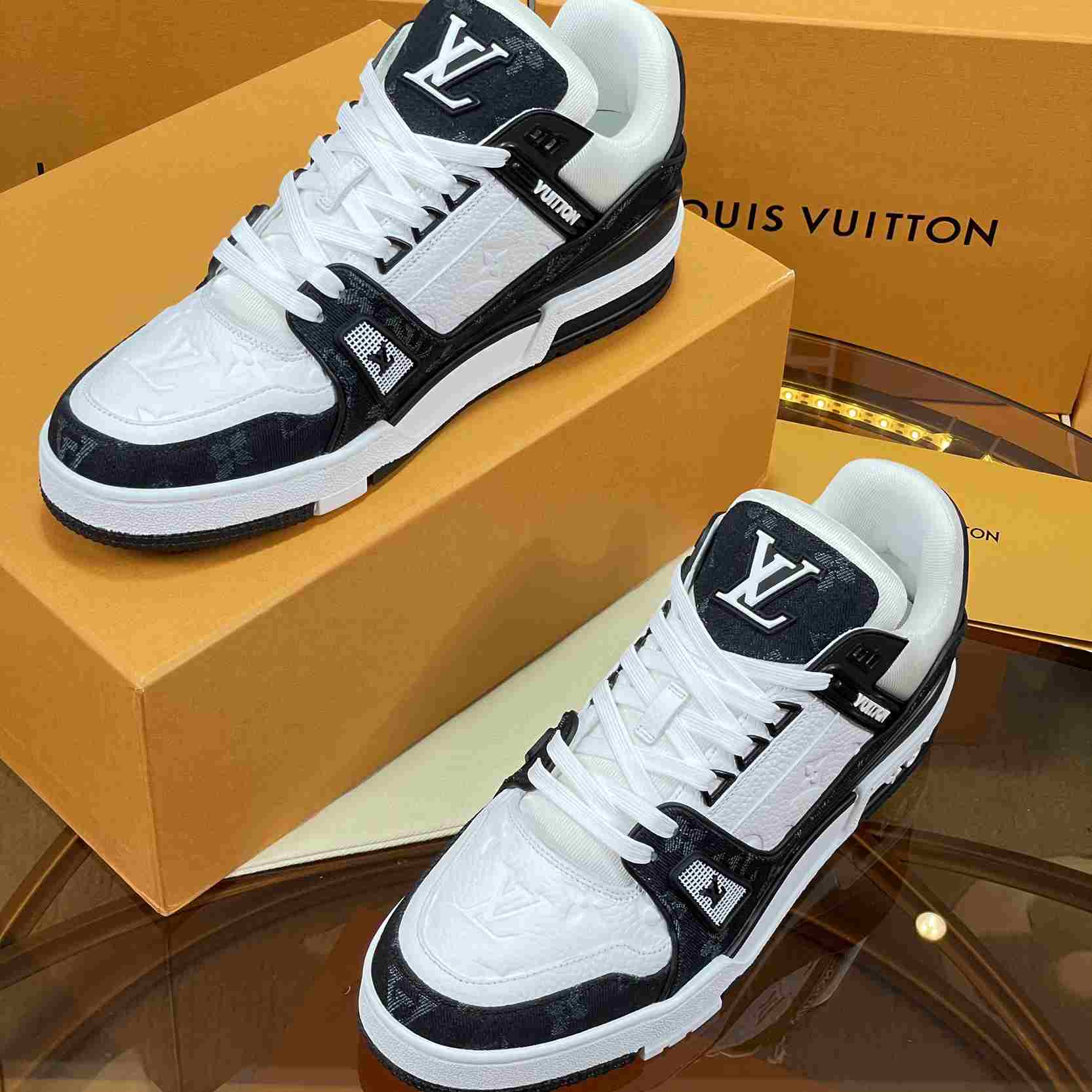 Louis Vuitton LV Trainer Sneaker       1A9JGB - DesignerGu