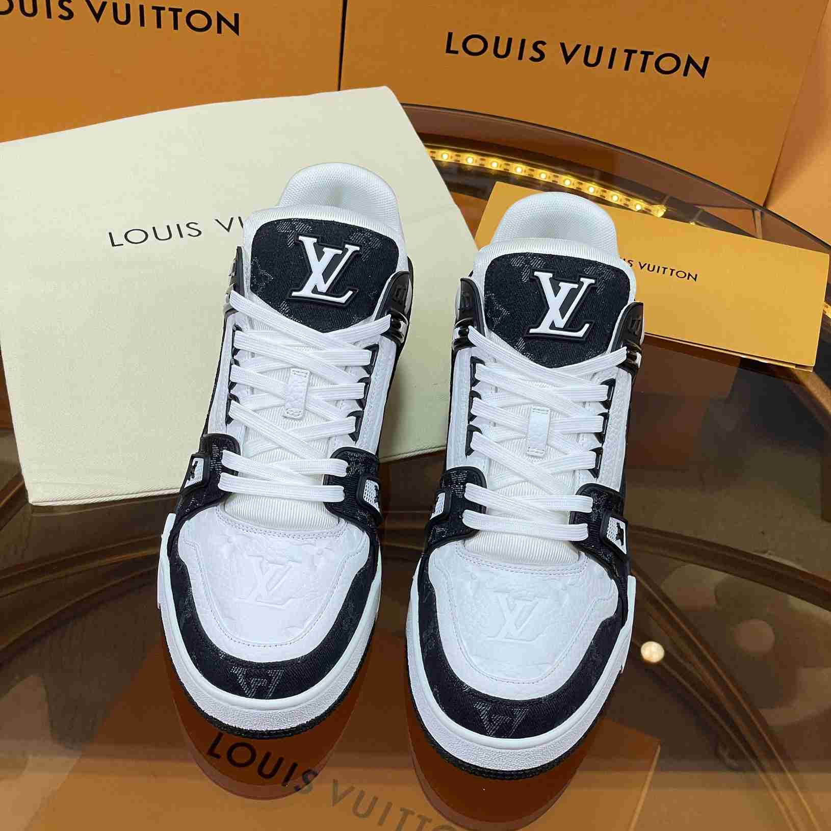 Louis Vuitton LV Trainer Sneaker       1A9JGB - DesignerGu