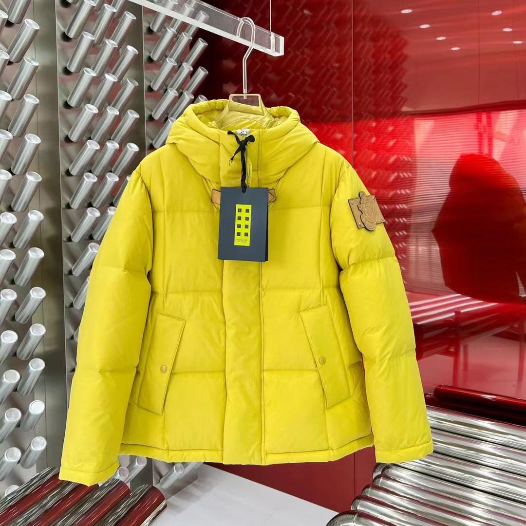 Moncler Wintefold Short Down Jacket - DesignerGu