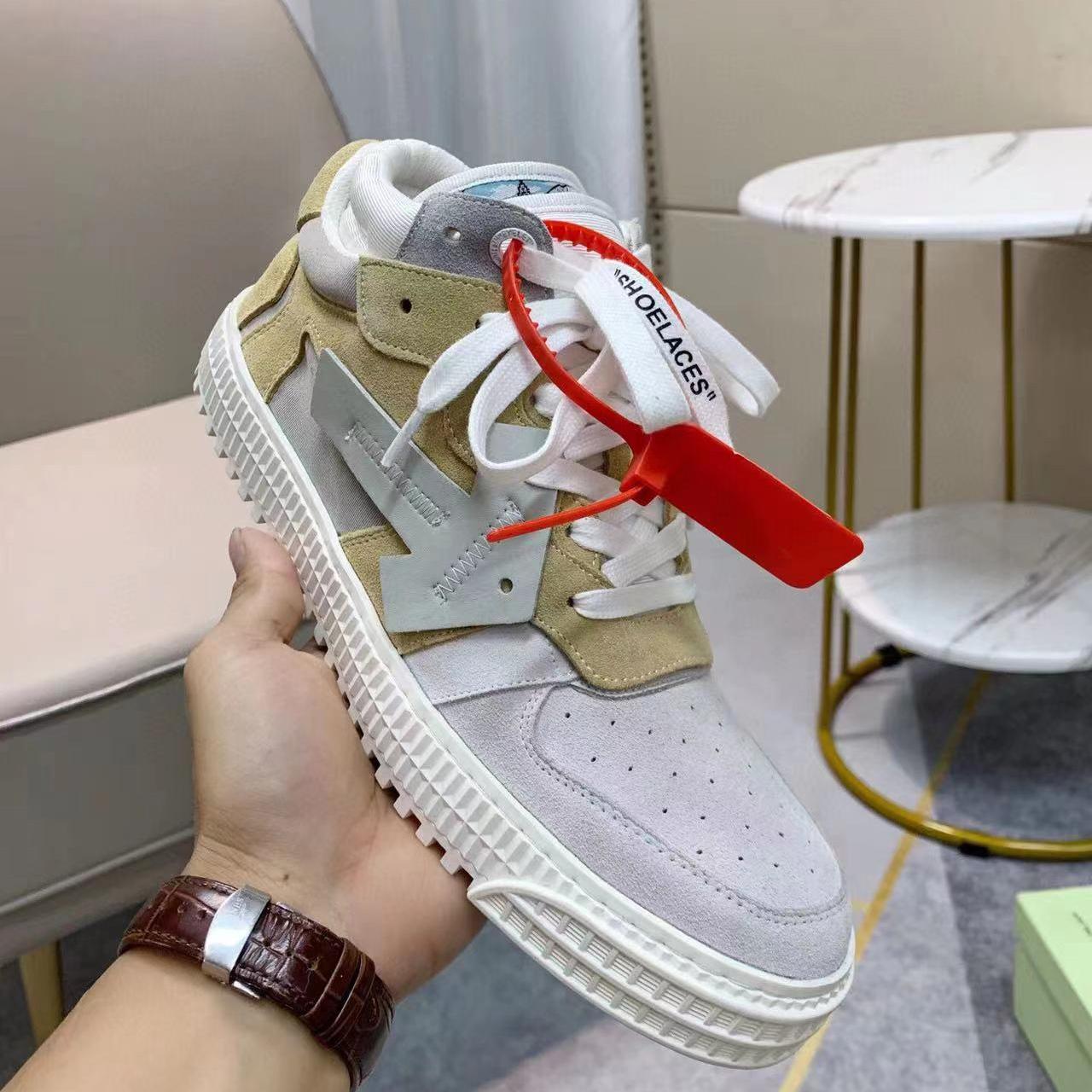 Off White Off-Court Low-Top Sneakers - DesignerGu