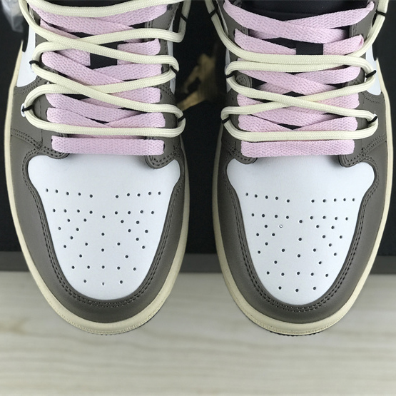 Air Jordan 1 Low Sneaker   553558-062 - DesignerGu