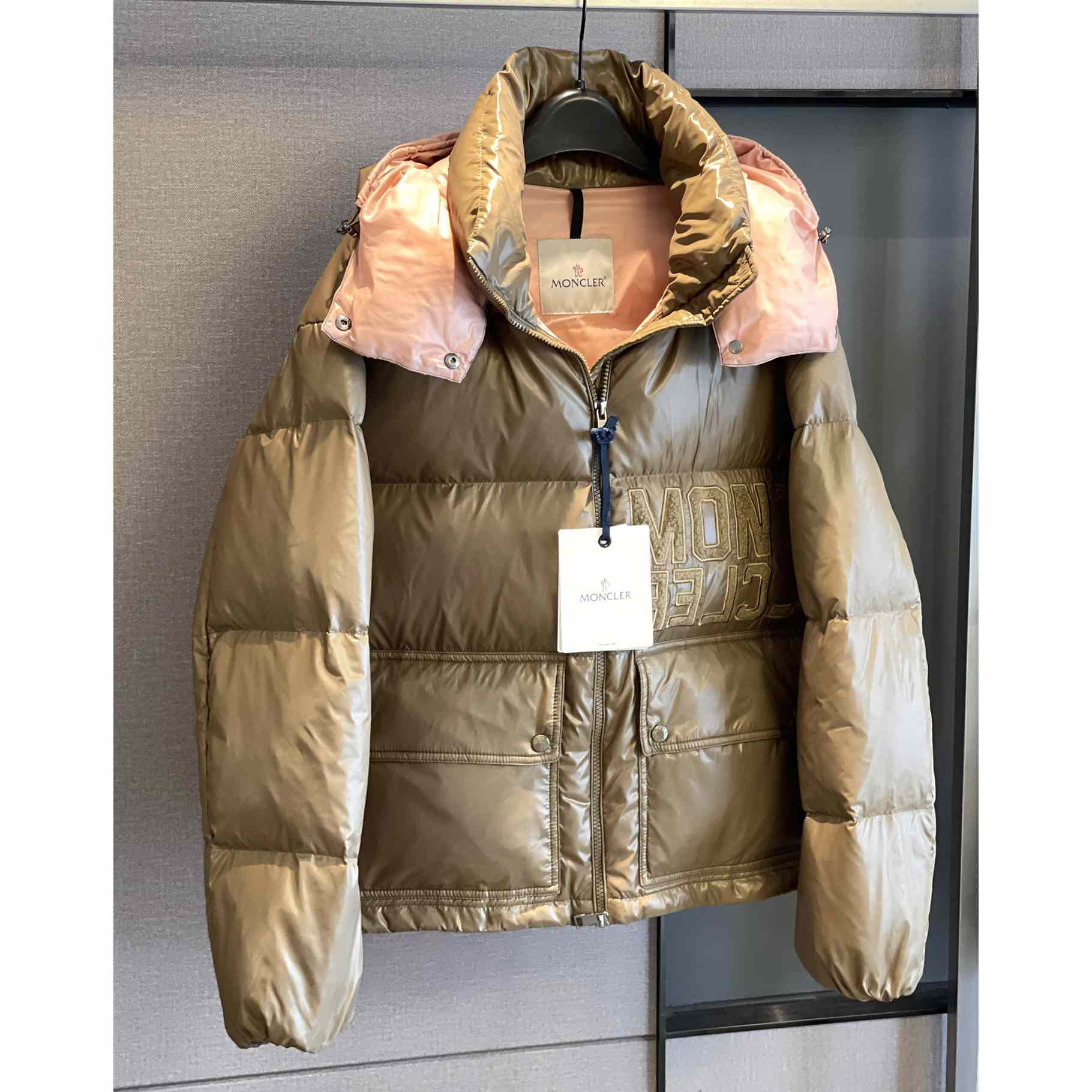 Moncler Down Puffer Jacket - DesignerGu