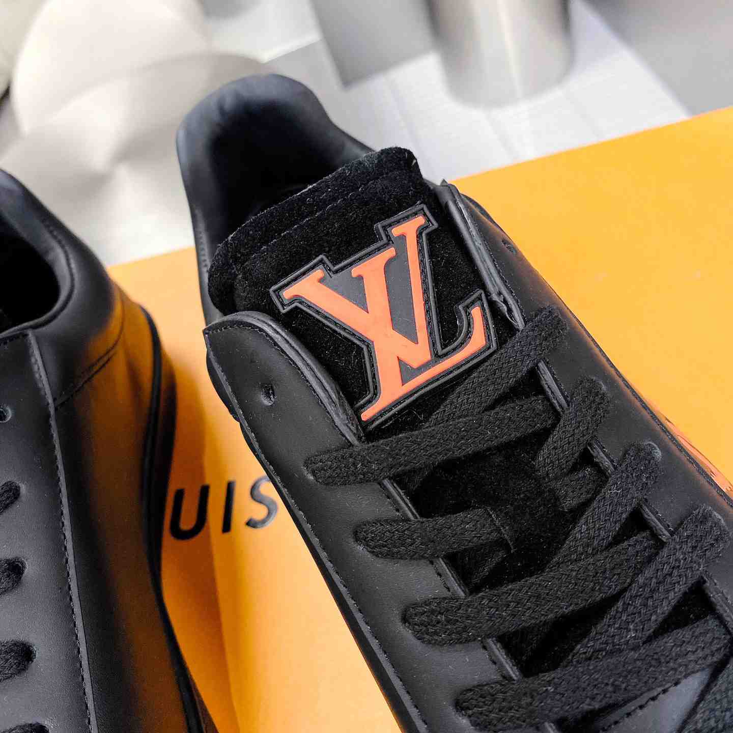 Louis Vuitton Luxembourg Samothrace Sneakers   1A9JCM - DesignerGu