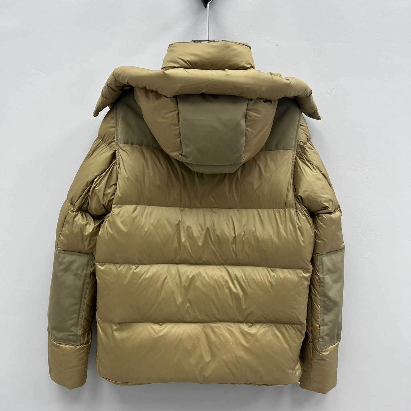 Burberry Detachable Sleeve Hooded Puffer Jacket - DesignerGu