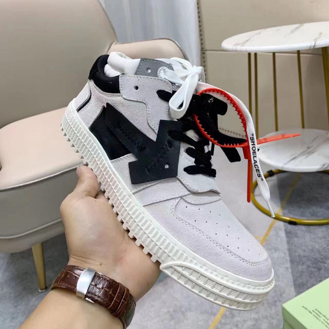 Off White Off-Court Low-Top Sneakers - DesignerGu