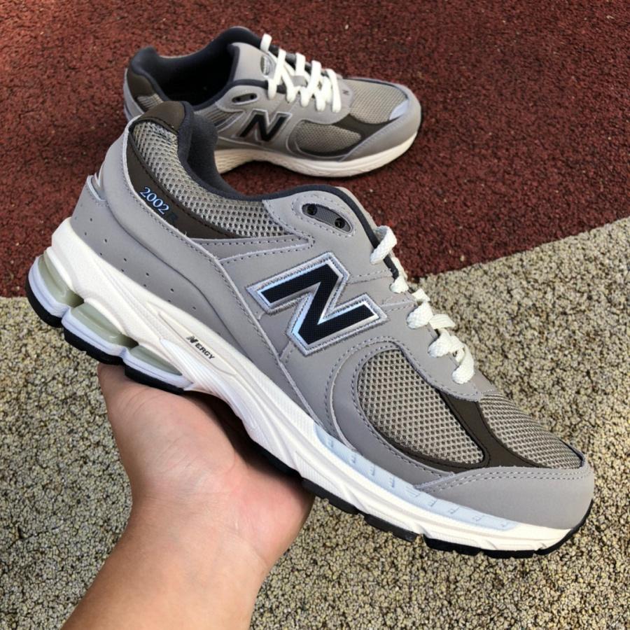 New Balance NB2002R Sneakers        M2002RAW - DesignerGu