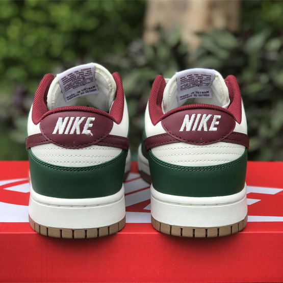 Nike Dunk Low “Gorge Green” Sneakers   FB7160-161 - DesignerGu