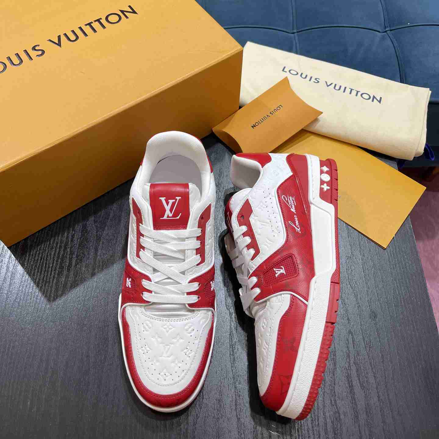 Louis Vuitton LV Trainer Sneaker       1AANFA - DesignerGu