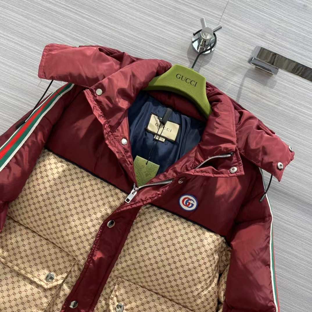 Gucci Jumbo GG Canvas Down Jacket - DesignerGu