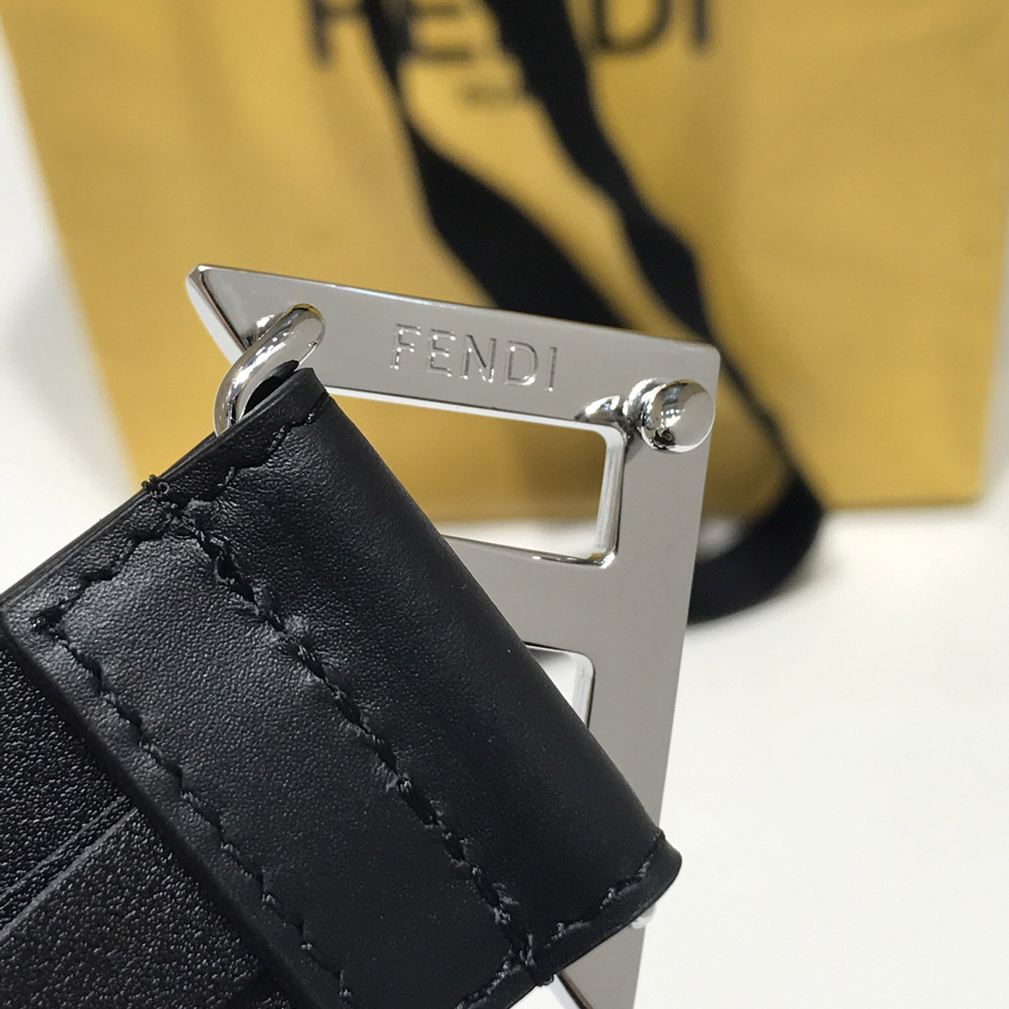 Fendi Black Leather Belt - DesignerGu