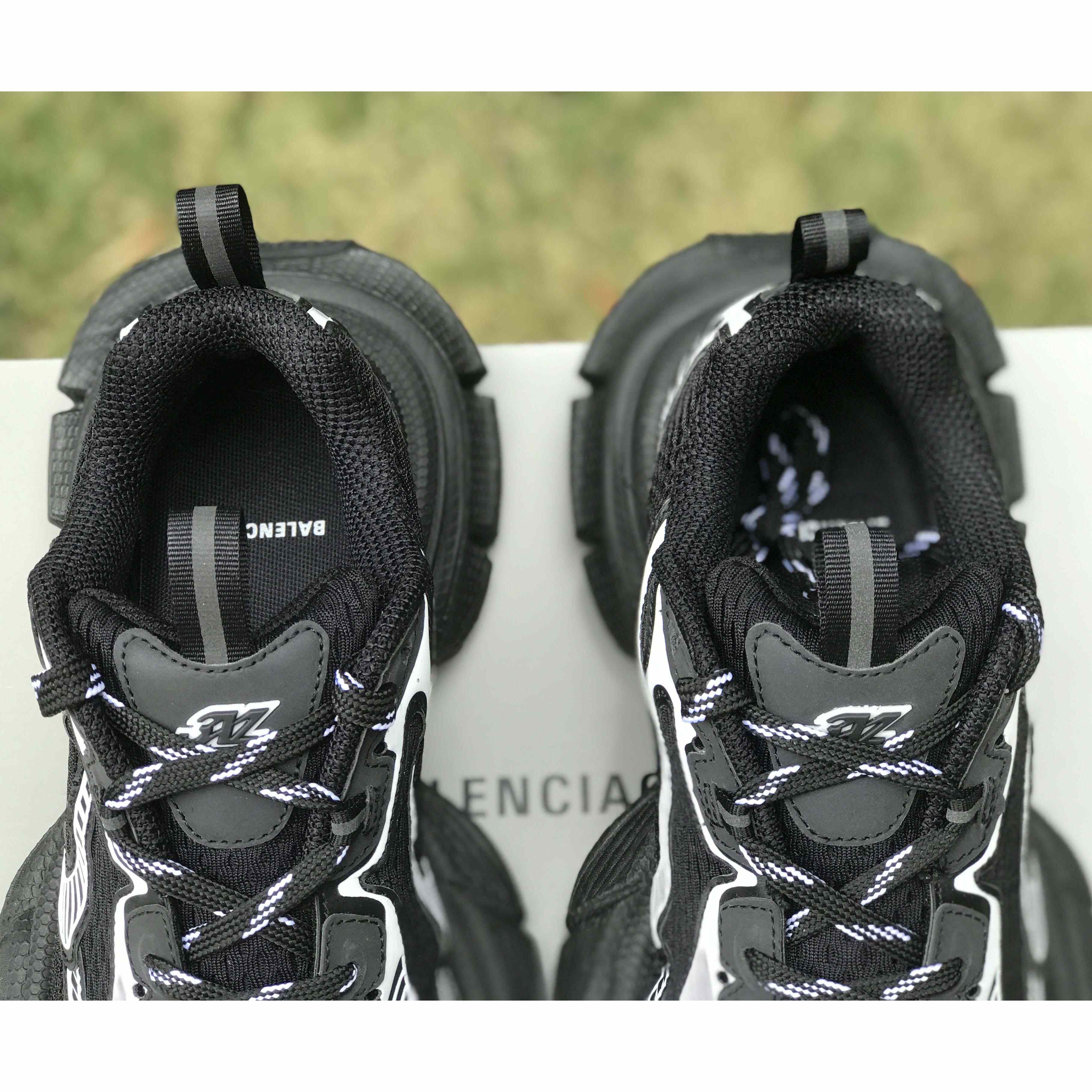 Balenciaga 3XL Trainers In Black - DesignerGu