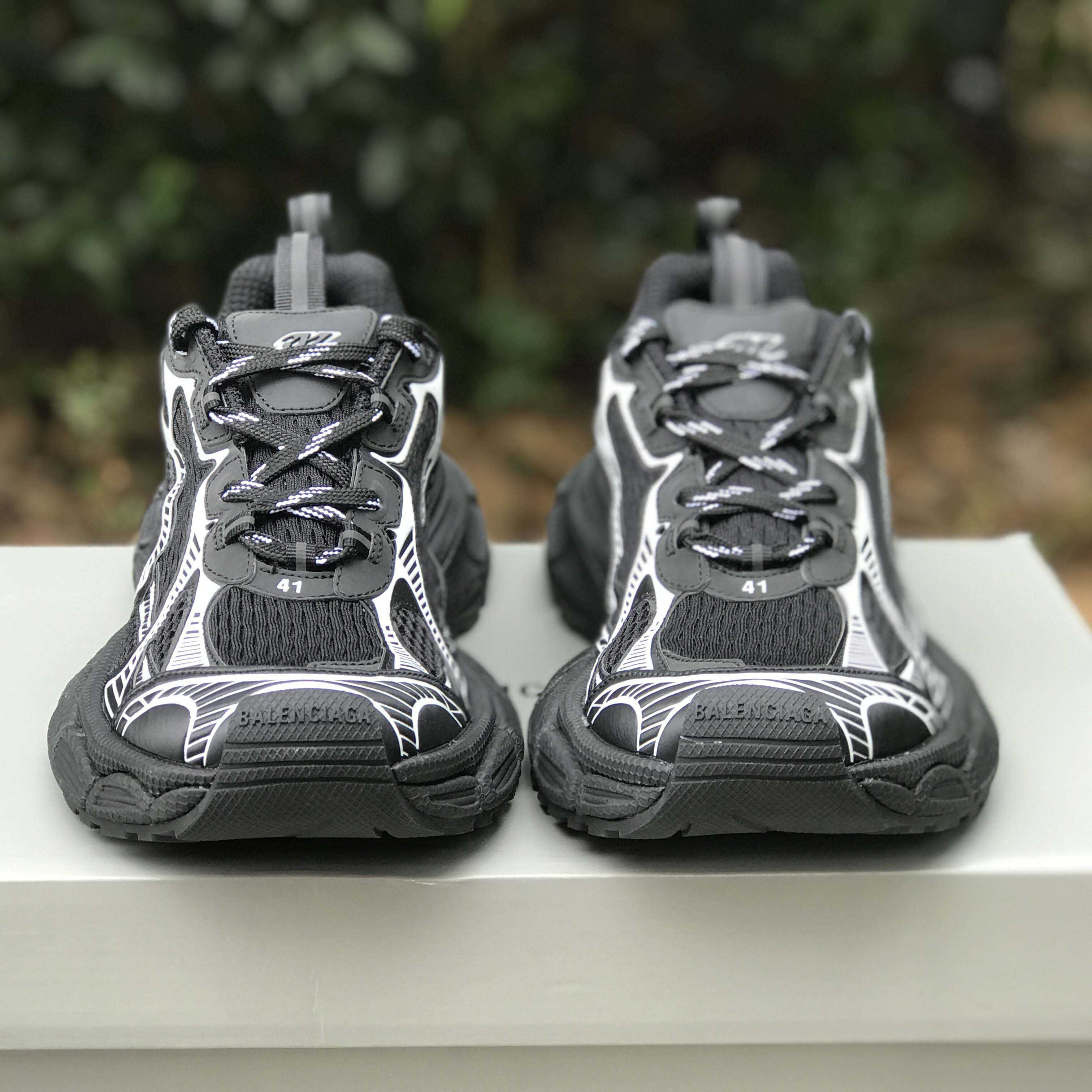 Balenciaga 3XL Trainers In Black - DesignerGu