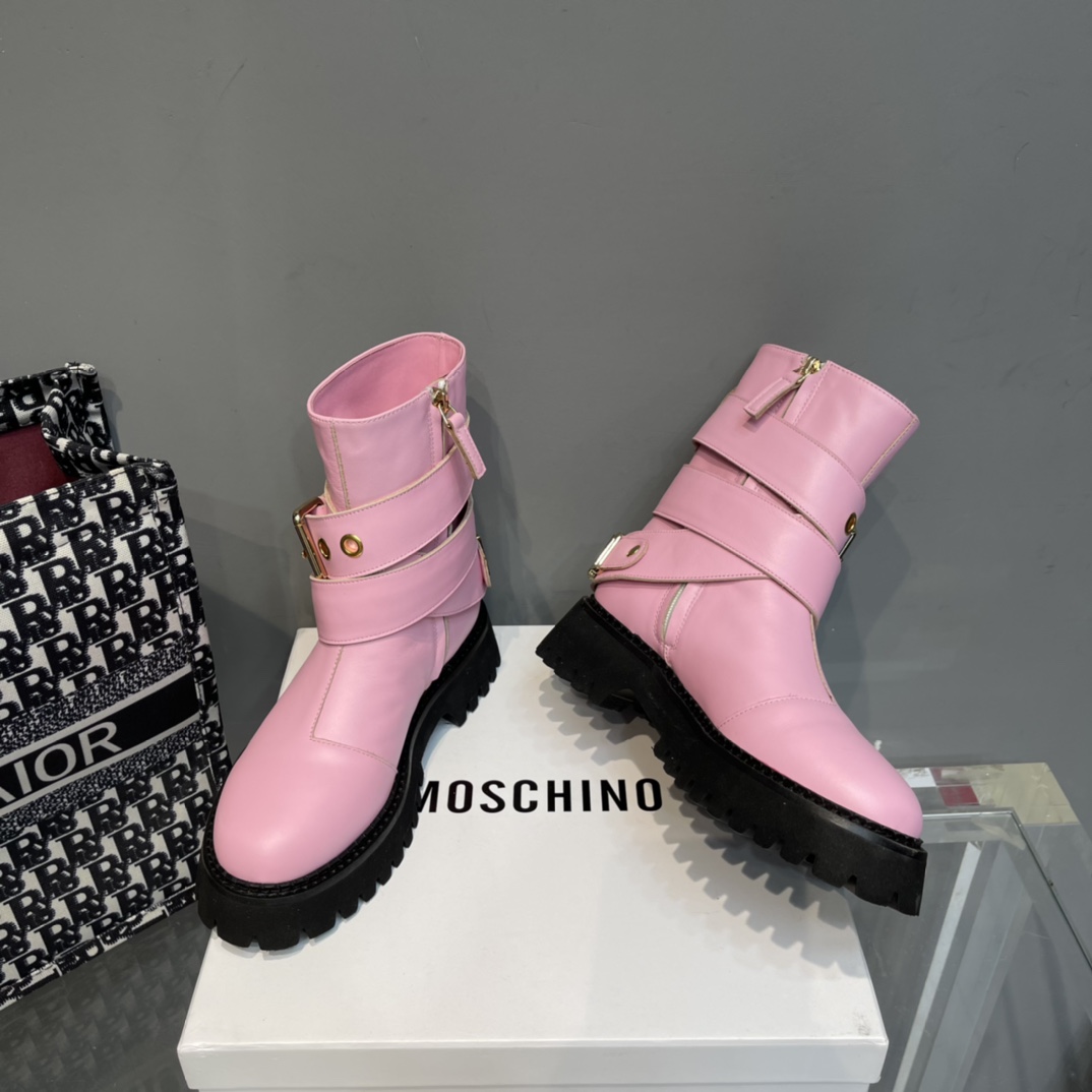 Moschino Ankle Boots - DesignerGu