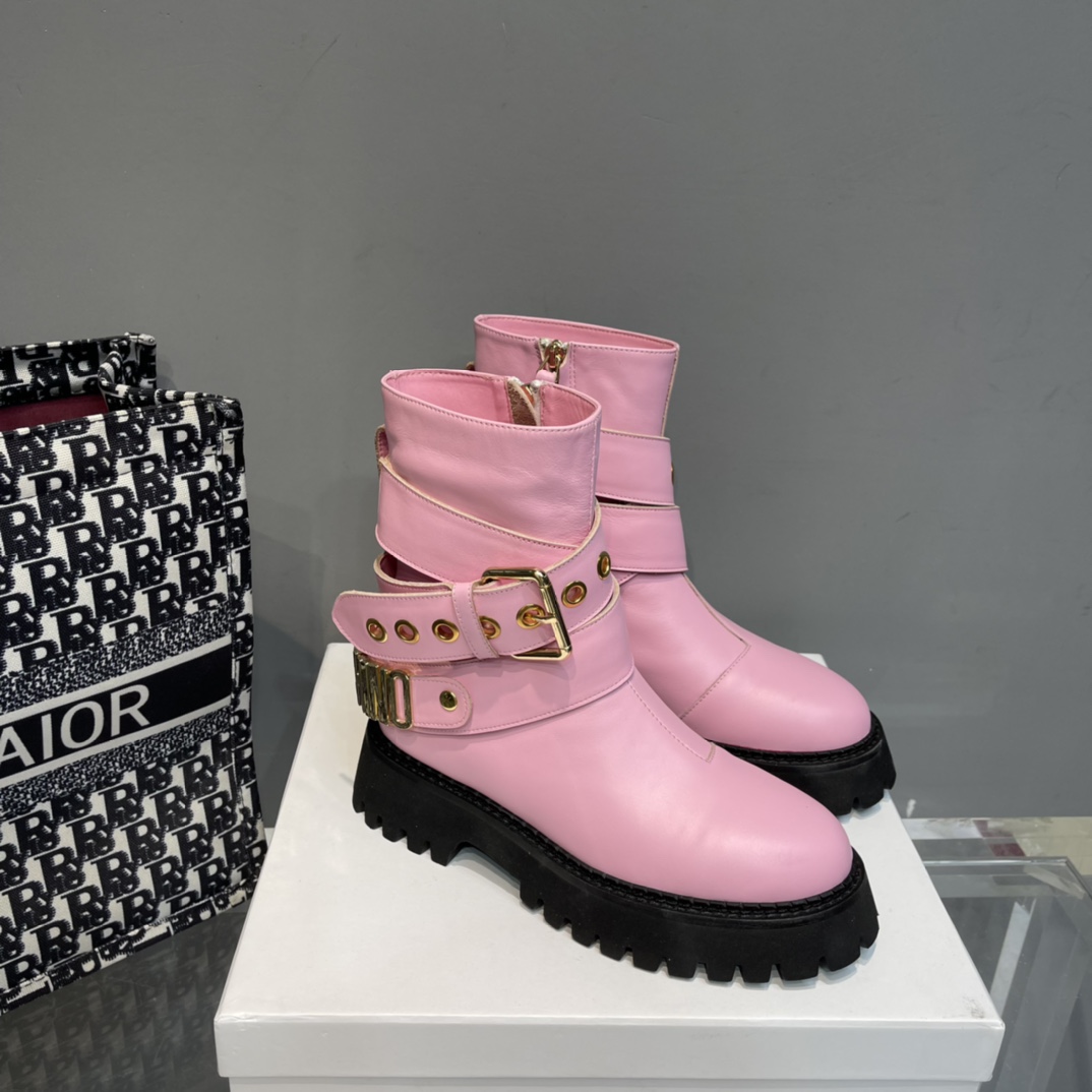 Moschino Ankle Boots - DesignerGu