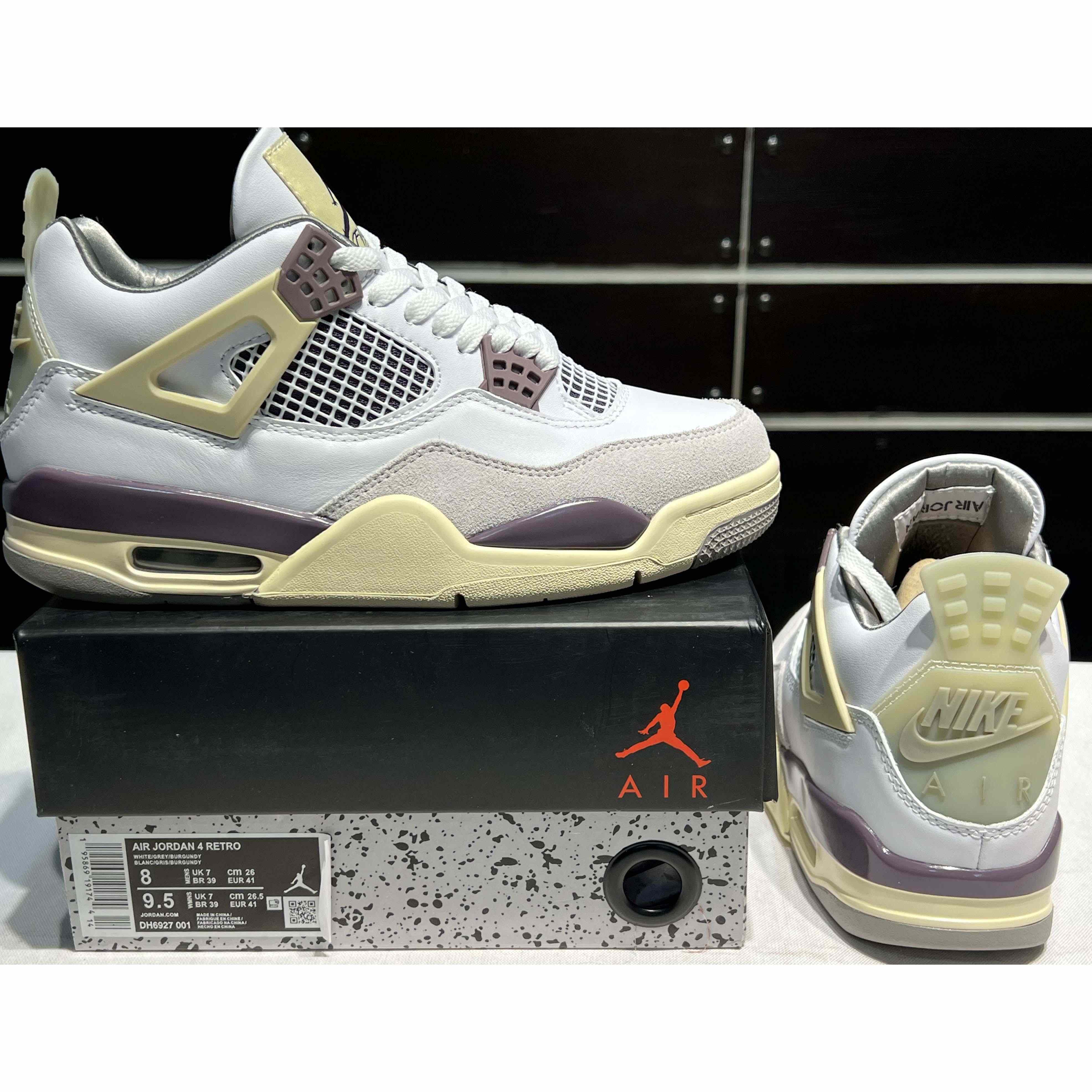 Air Jordan 4 Retro 