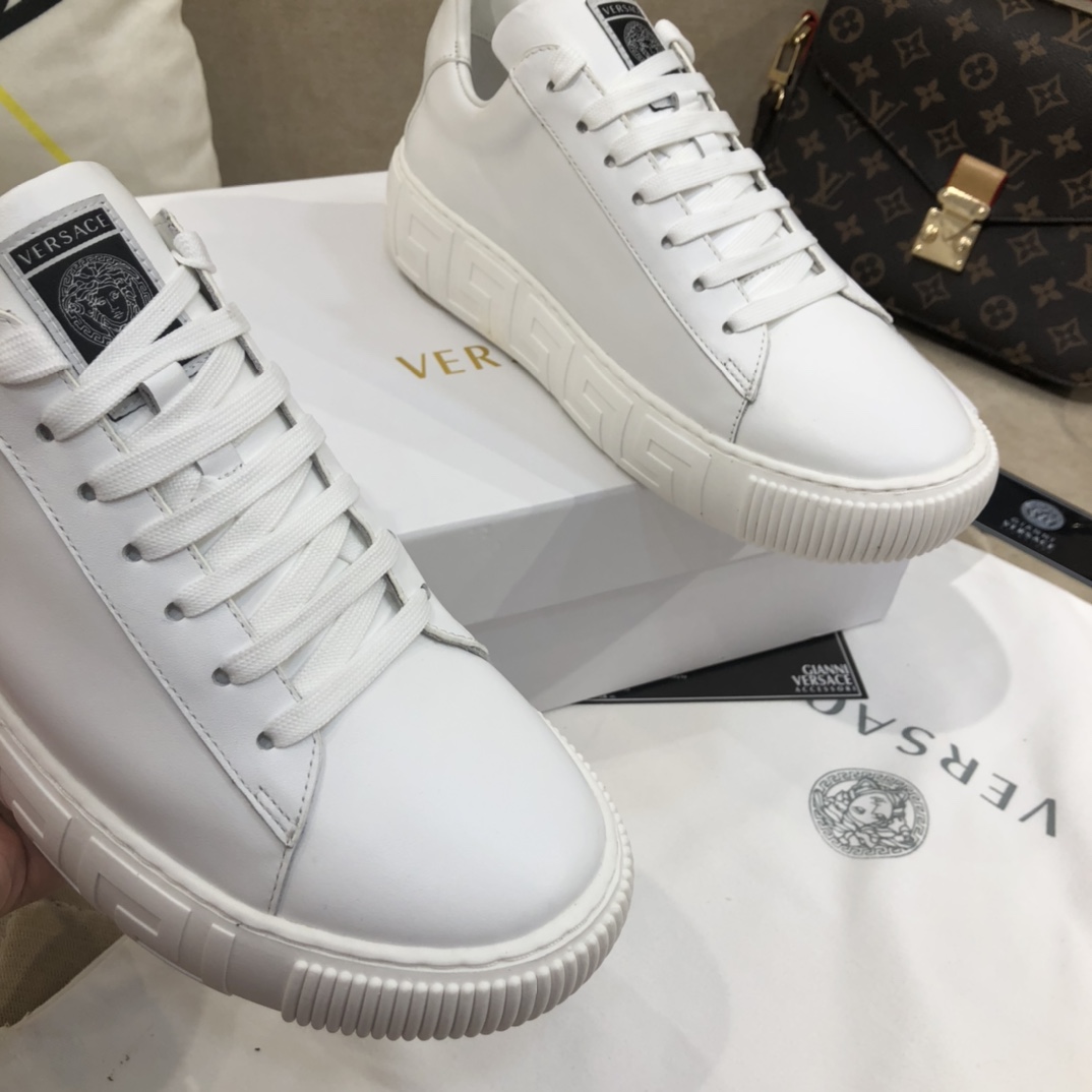 Versace La Greca Lace-Up Sneakers - DesignerGu