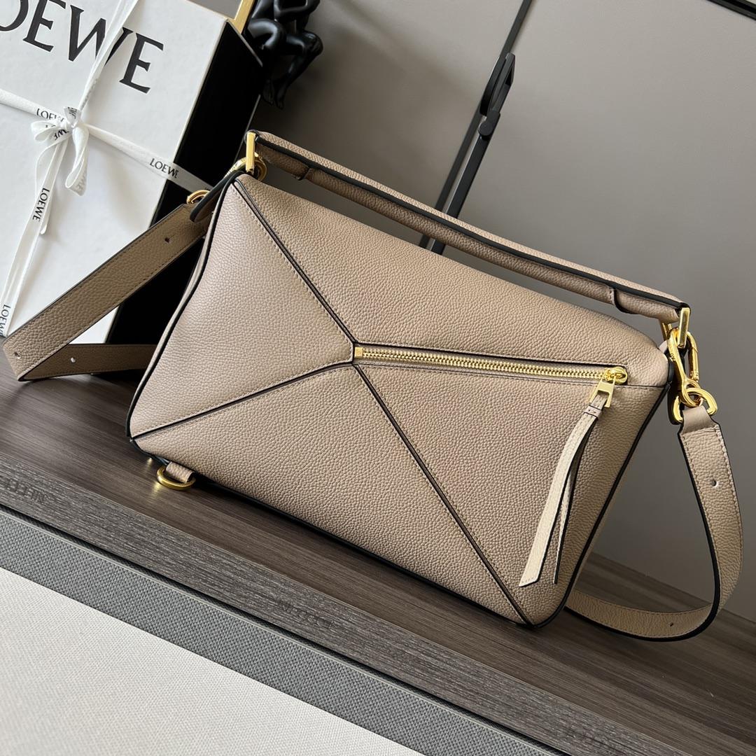 Loewe Puzzle Bag In Classic Calfskin(29-19.5-14cm) - DesignerGu