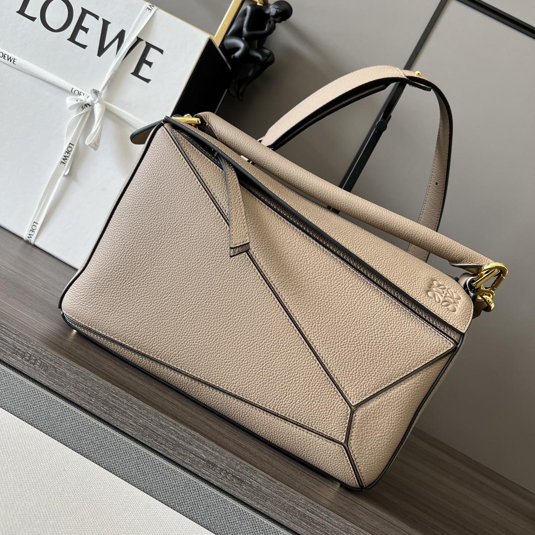 Loewe Puzzle Bag In Classic Calfskin(29-19.5-14cm) - DesignerGu