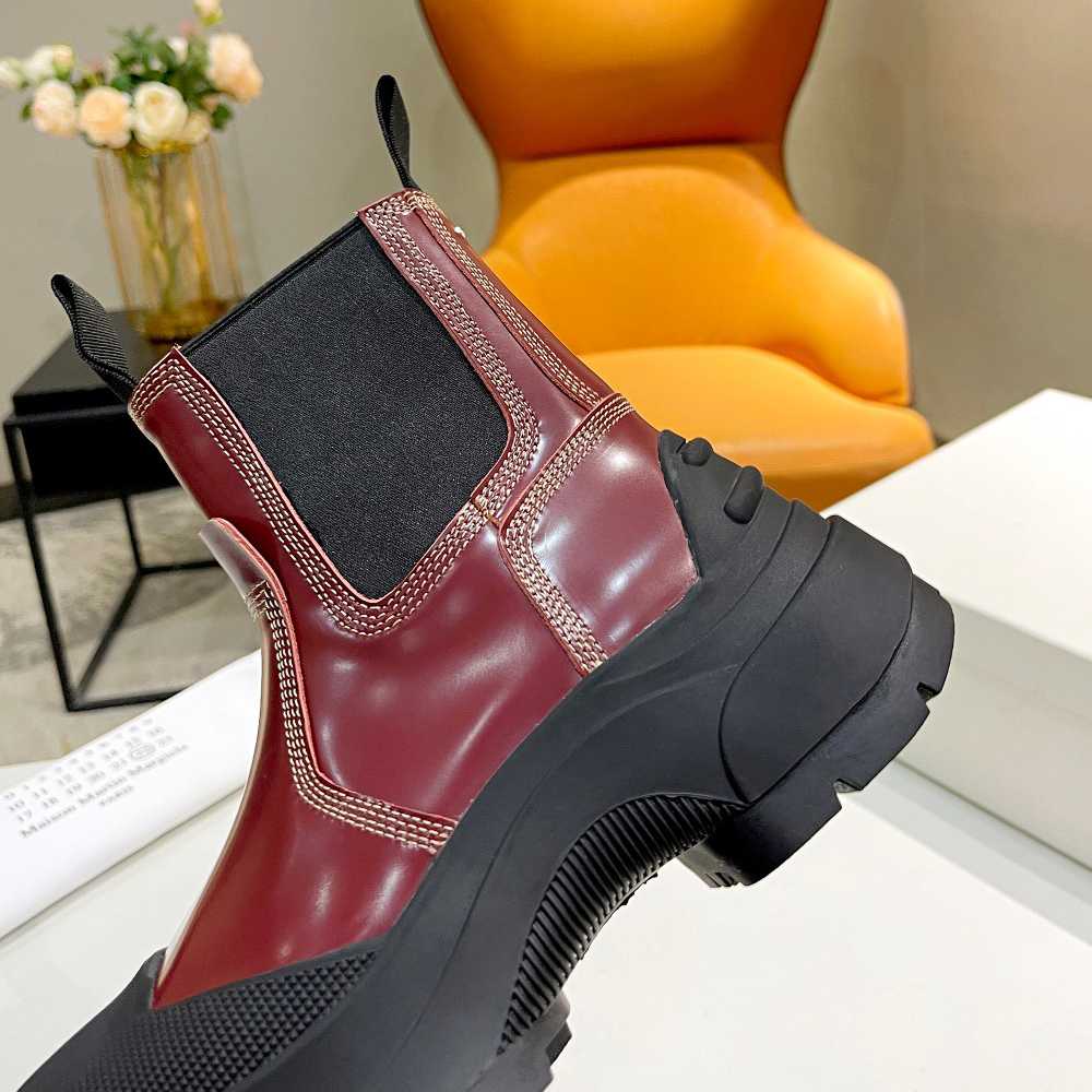 Maison Margiela Leather Chelsea Boots - DesignerGu