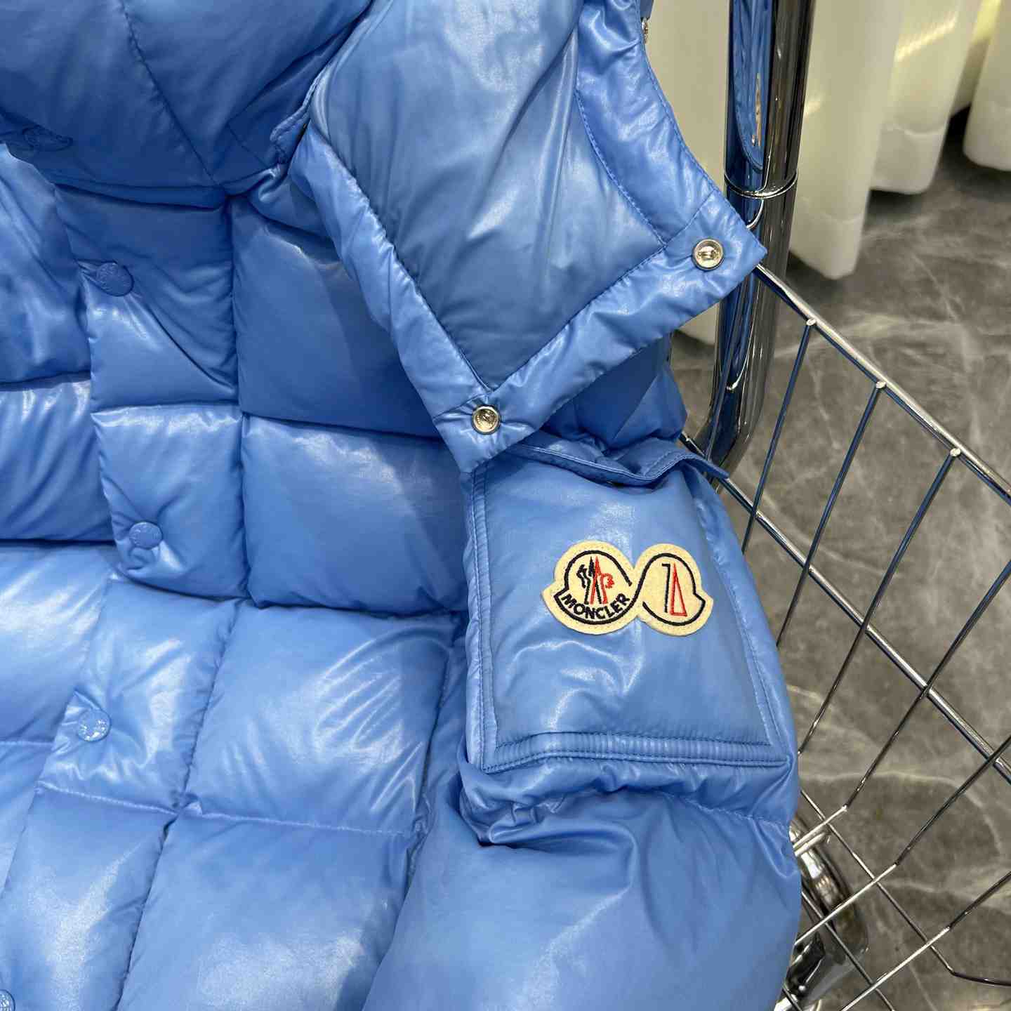 Moncler Maya 70 Short Down Jacket - DesignerGu