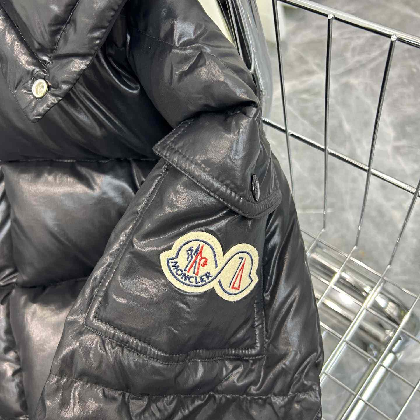 Moncler Maya 70 Short Down Jacket - DesignerGu