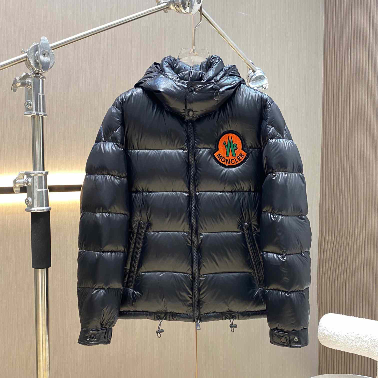 Moncler 2 Moncler 1952 Haggi Short Down Jacket - DesignerGu