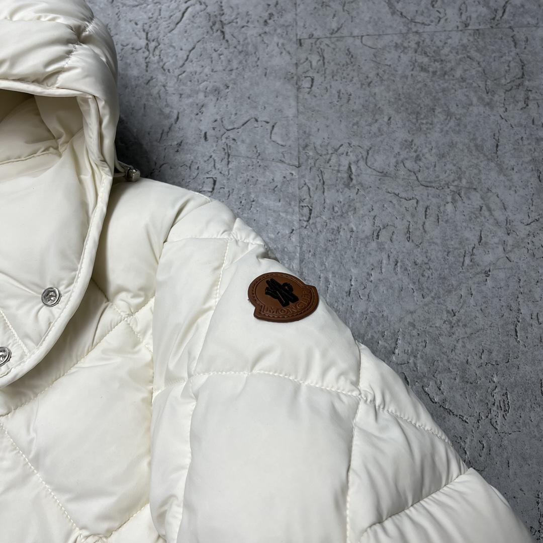 Moncler Hooded Padded Jacket - DesignerGu