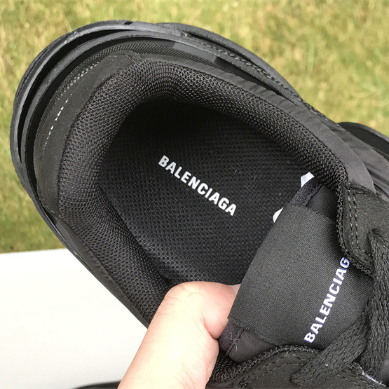 Balenciaga Sneaker  - DesignerGu