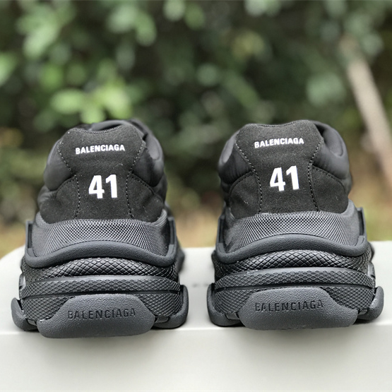 Balenciaga Sneaker  - DesignerGu