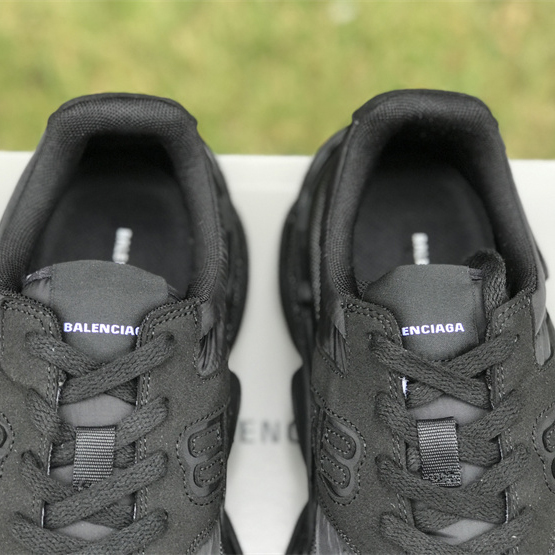 Balenciaga Sneaker  - DesignerGu