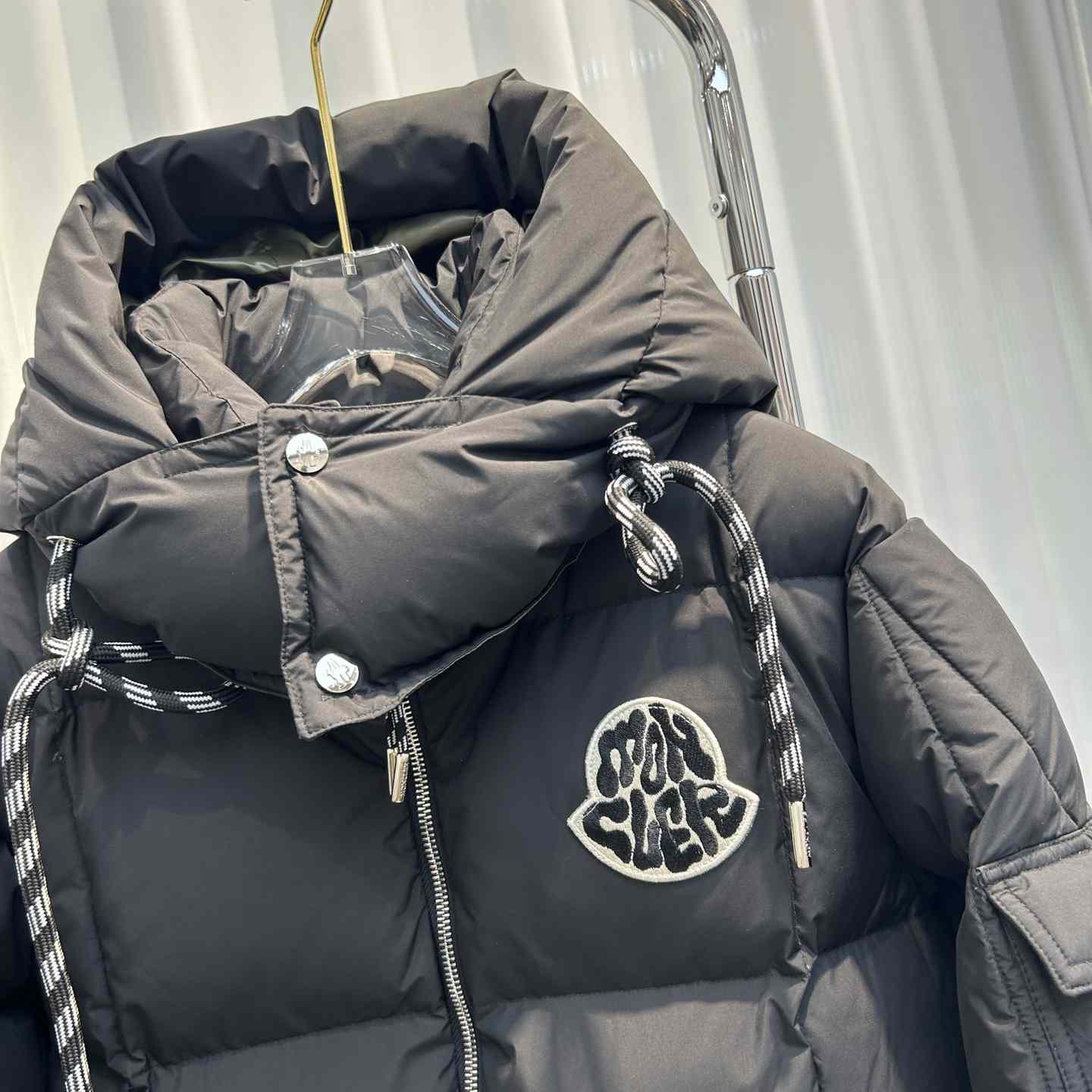 Moncler Mariveles Short Down Jacket - DesignerGu